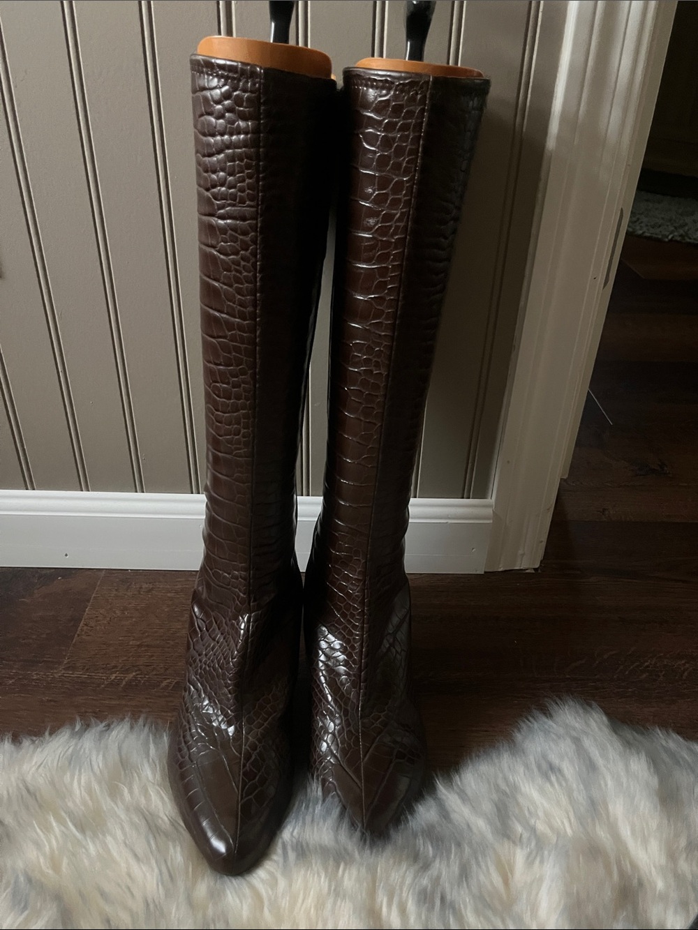 BRAND NEW Brown Croc-Embossed Knee-High Pointed Toe Boots